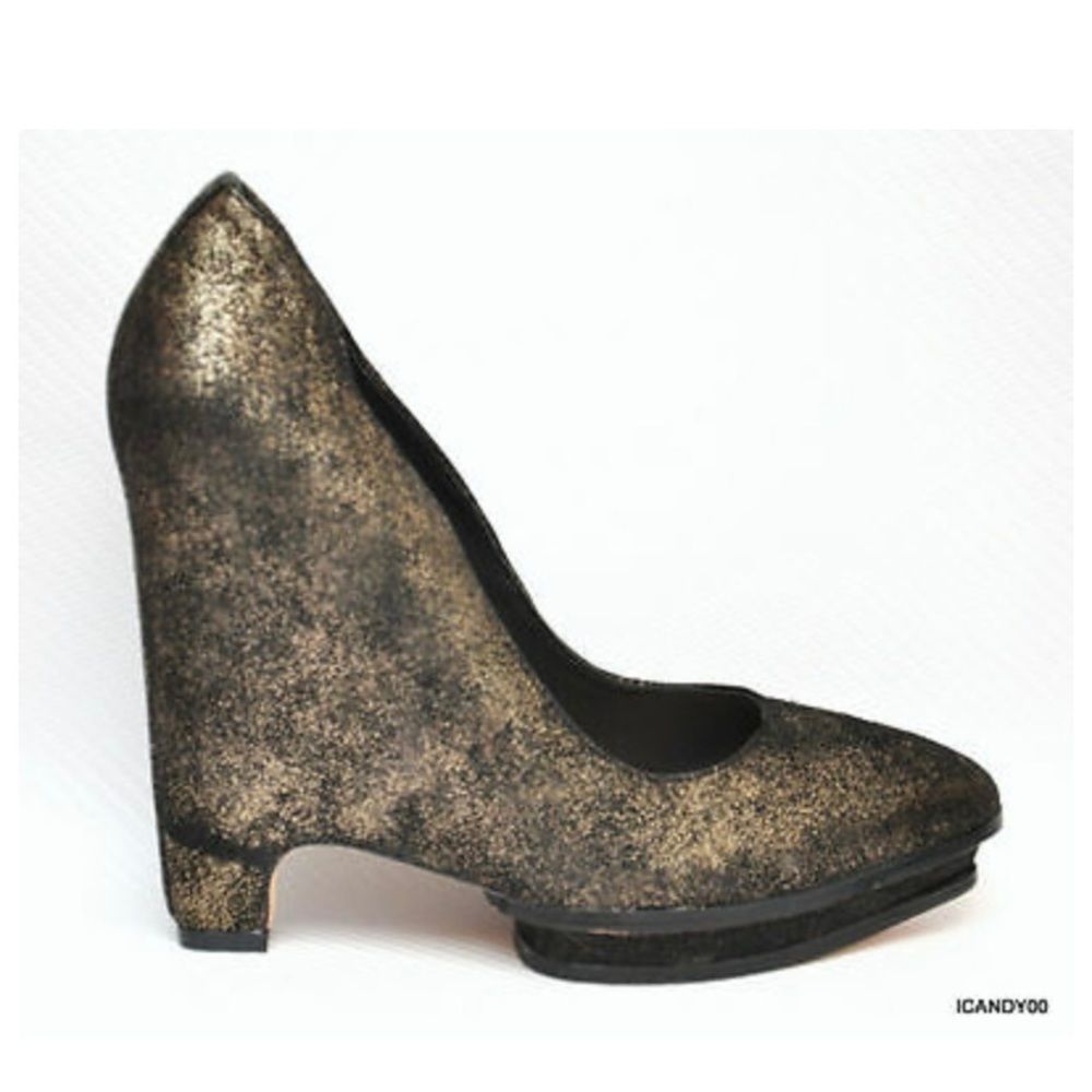 BCBG Roxy pumps - Picture 2 of 13